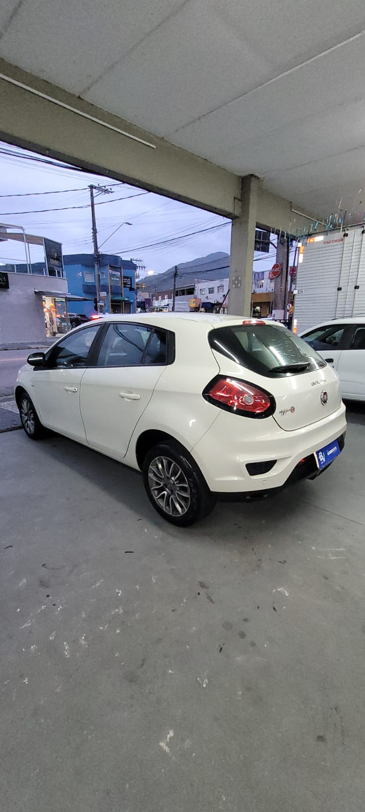 FIAT BRAVO ESSENCE 1.8 - 4