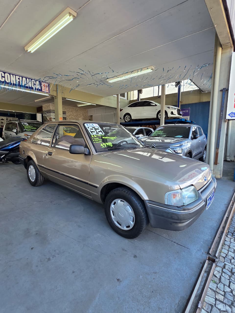 FORD ESCORT L