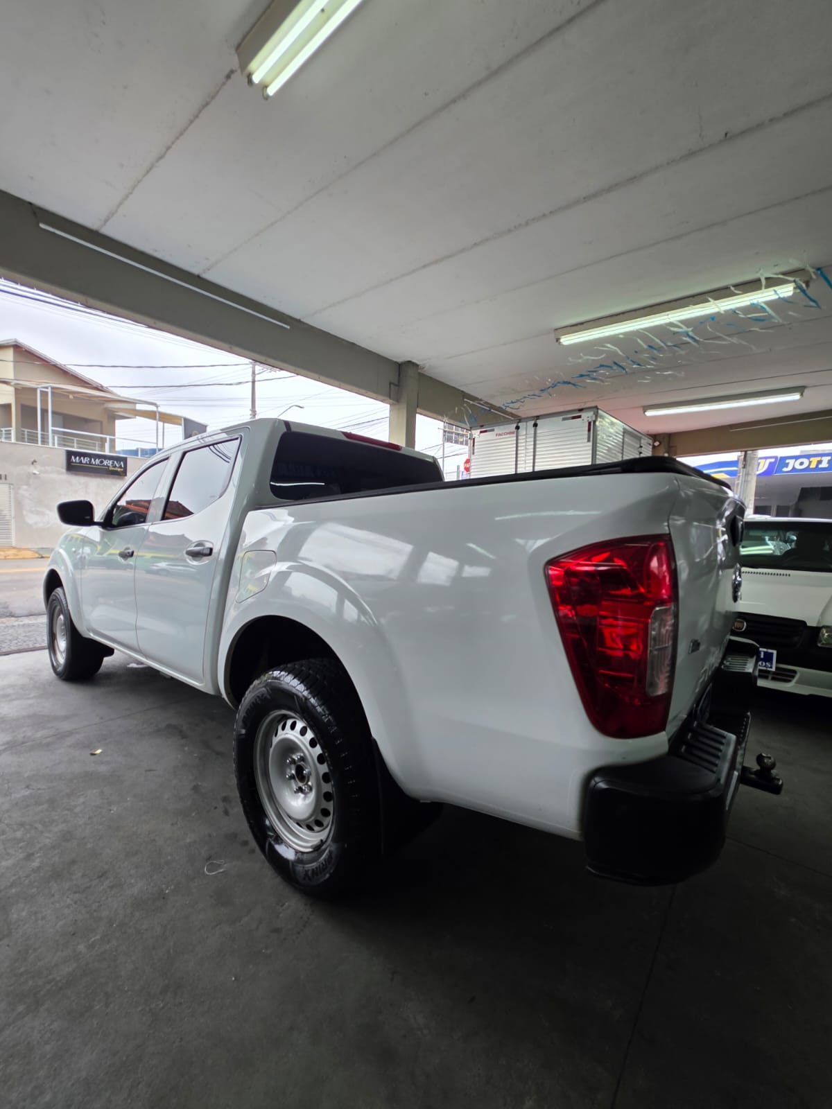 Nissan Frontier S - 5