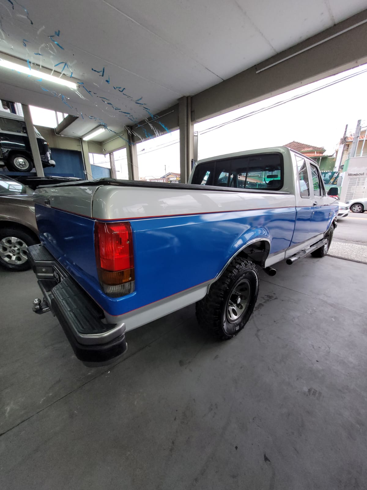 Ford F1000 3.3 V6 TEXAS EDITION miniatura 7