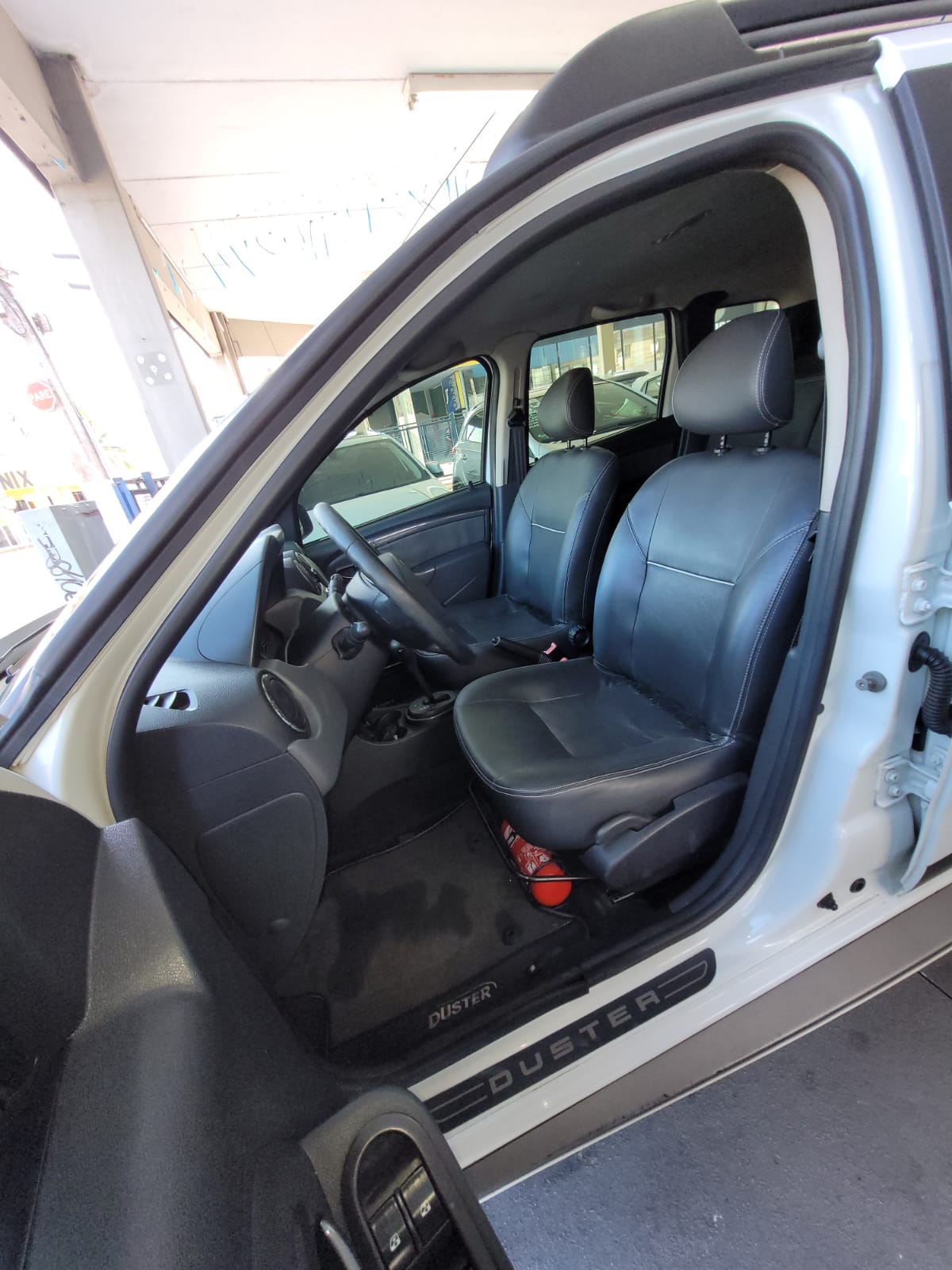 Renault DUSTER 20 D 4X2A miniatura 9