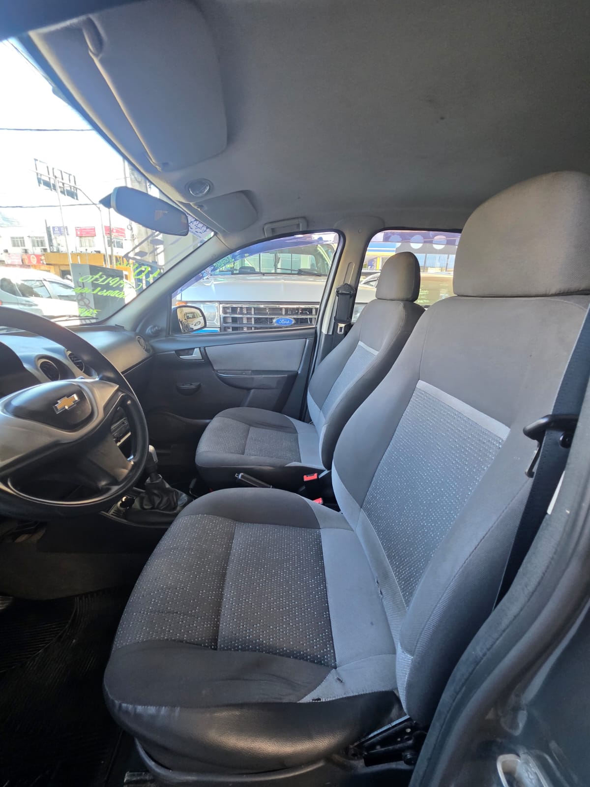 Chevrolet Celta LT miniatura 8