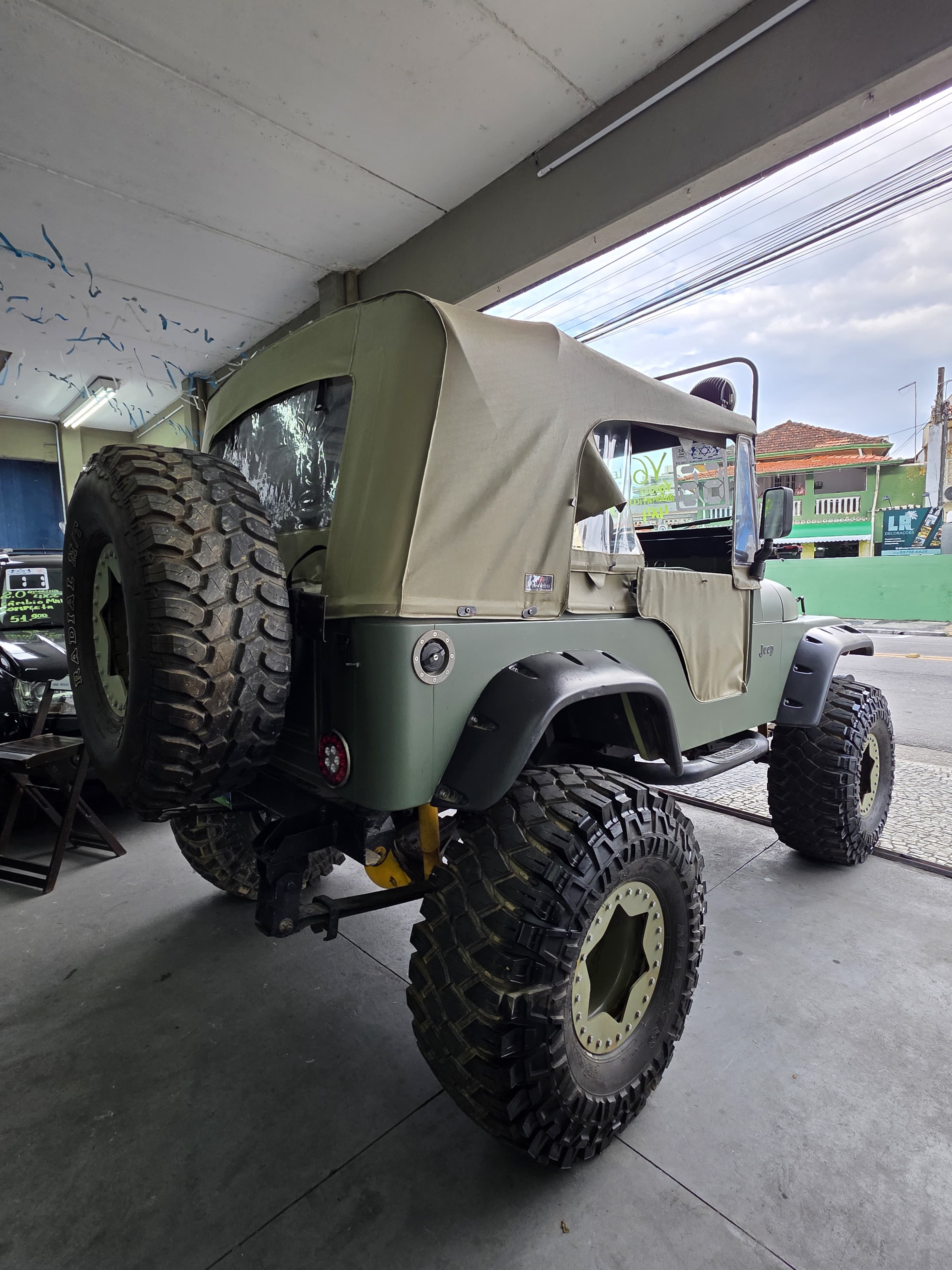Ford Jeep miniatura 6
