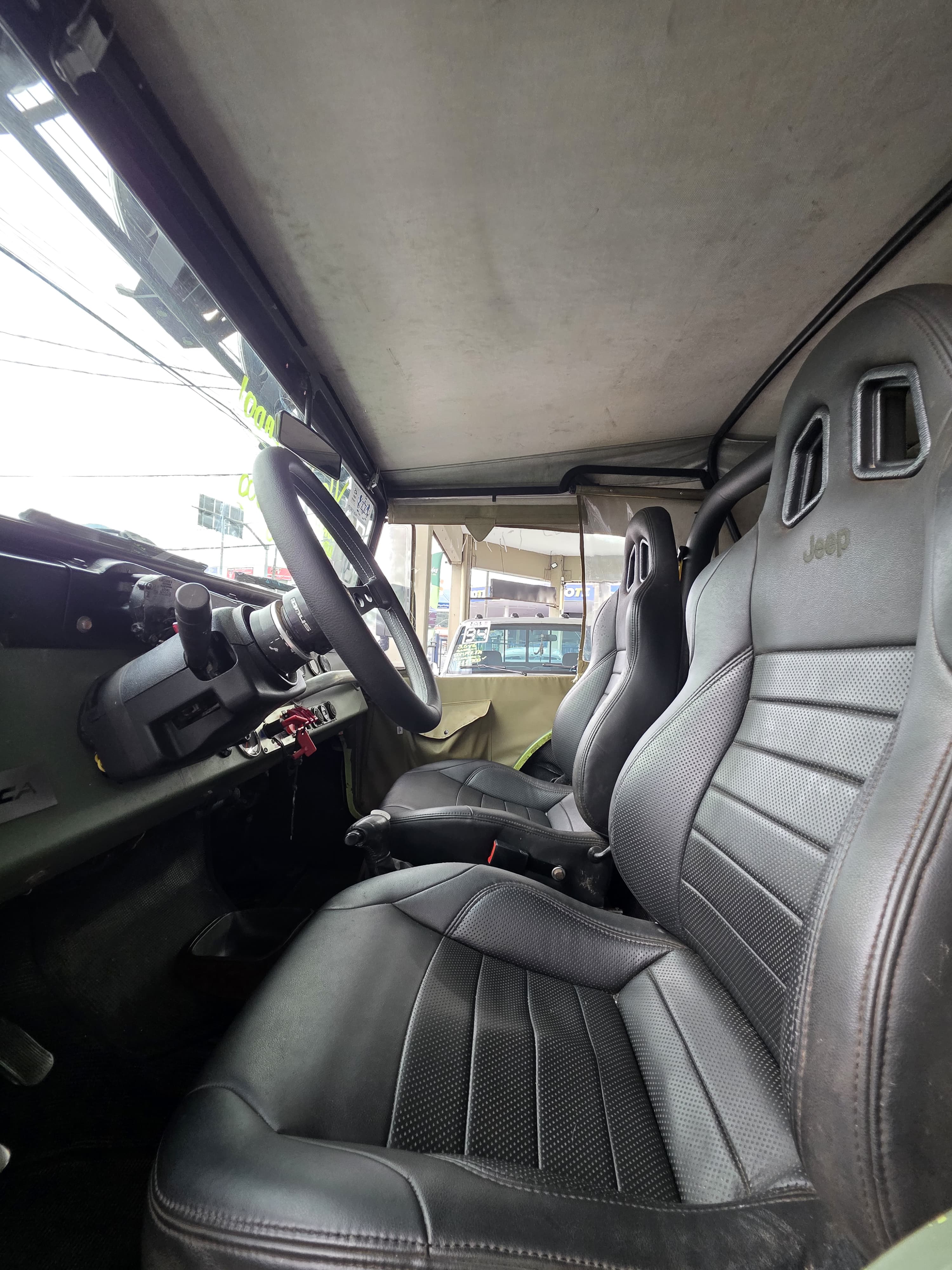 Ford Jeep miniatura 7